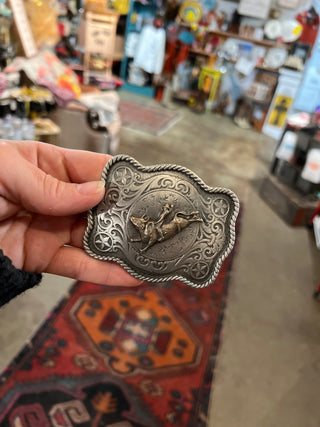 On the Range Buckles