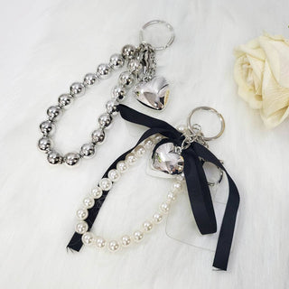 Lovely Pearl Bow Charm Keychain