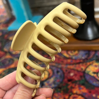 Over Sized Hair Claw - Ya Ya Gurlz